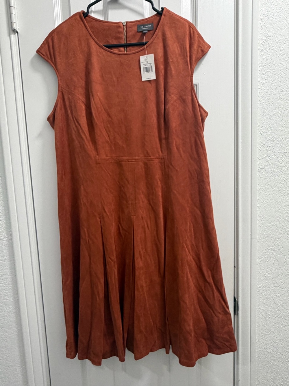 The Limited Gingerbread Suede-Look Sleeveless Dress. Size 0X